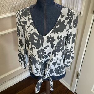 NWOT Olivis & Martin Top